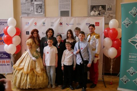 19.04.26 детская киностудия «Журавлик» посетила торжественную церемонию награждения IX Международного кинофестиваля «Синема Кидс».