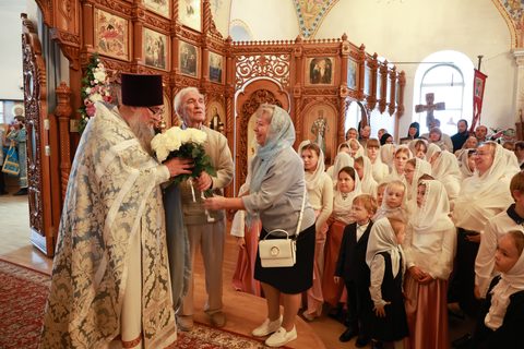 Престольный праздник Покрова Пресвятой Богородицы. Крестный ход. Поздравления настоятеля храма от учеников Воскресной школы. 14.10.2026 г